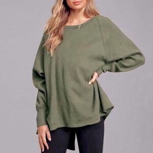 NEW FREE PEOPLE WAFFLE KNIT RELAXED SAGE THERMAL LONG SLEEVE WITH SLIT BACK